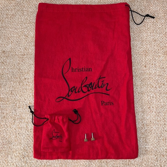 Louboutin dust bag w/ extra heel taps - Picture 3 of 5